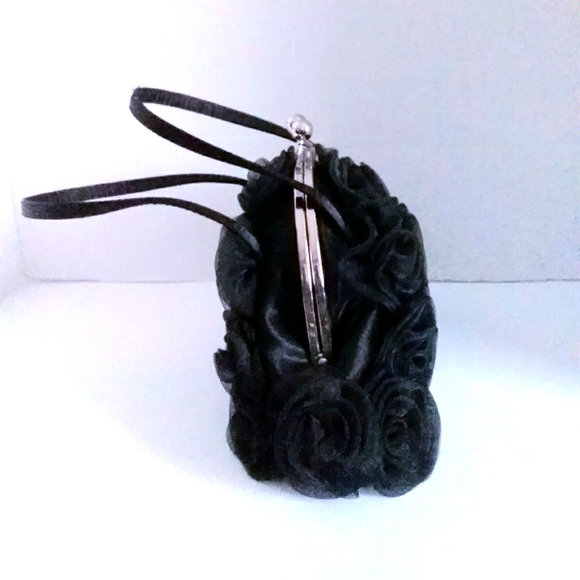 Black Roses evening bag - Picture 3 of 3